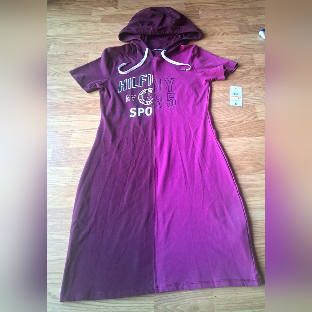 NWT Tommy HILFIGER  ladies Sport Dress, SZ SM Msrp $49.50
